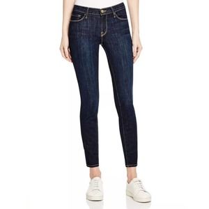 47. Frame Denim Le Skinny de Jeanne Queens Way Jeans